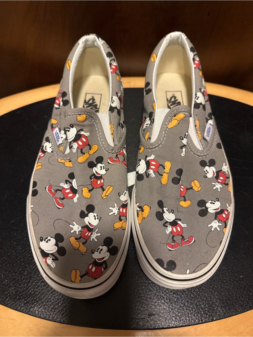 Vans Slip-On Sneakers - Gray Disney Mickey Mouse Print men’s 8.5 women’s 10